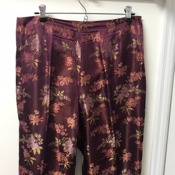 Loft - Picture 3 of 8